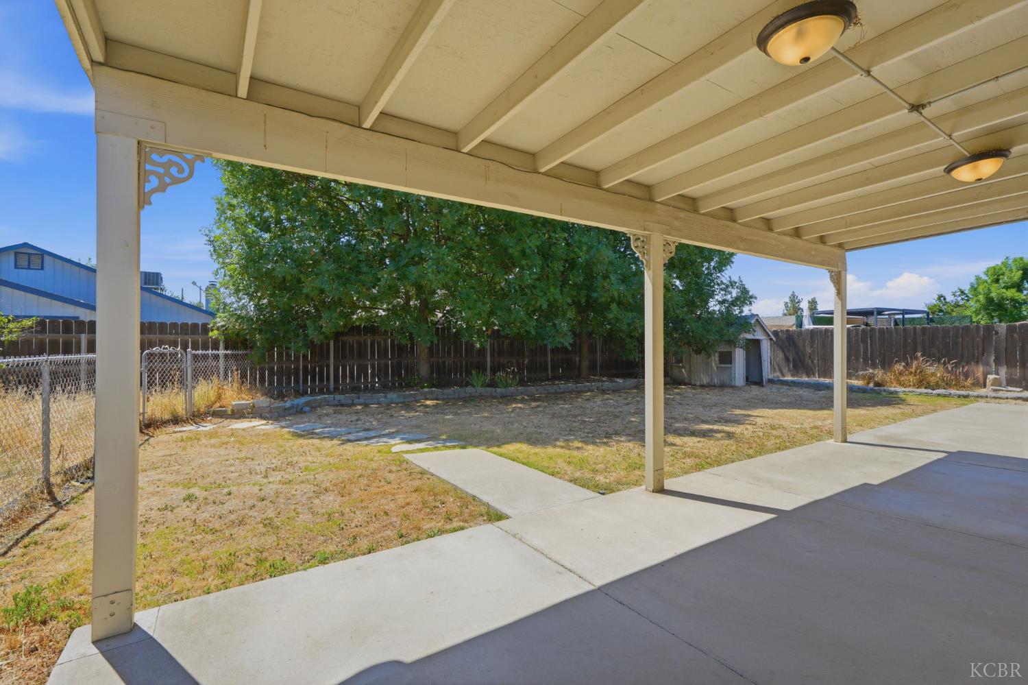 2246 Lemonwood Ct, Hanford, CA 93230