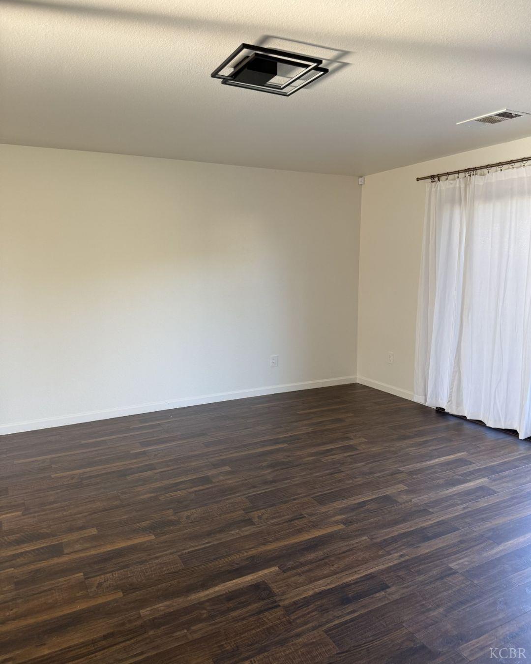 8775 Frontier St, Hanford, CA 93230