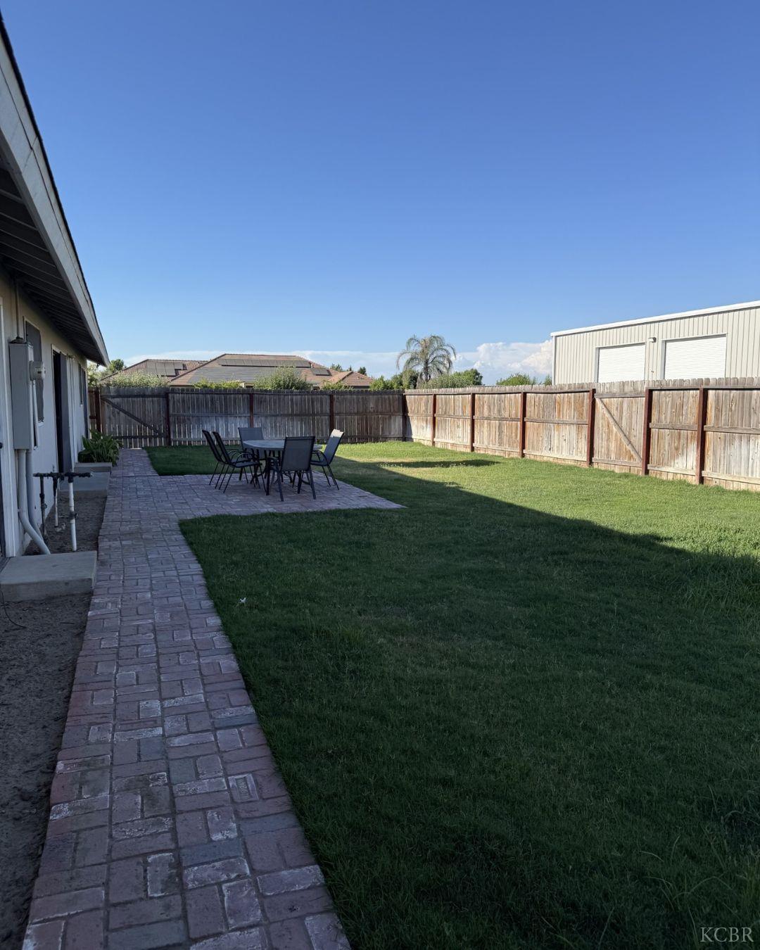 8775 Frontier St, Hanford, CA 93230