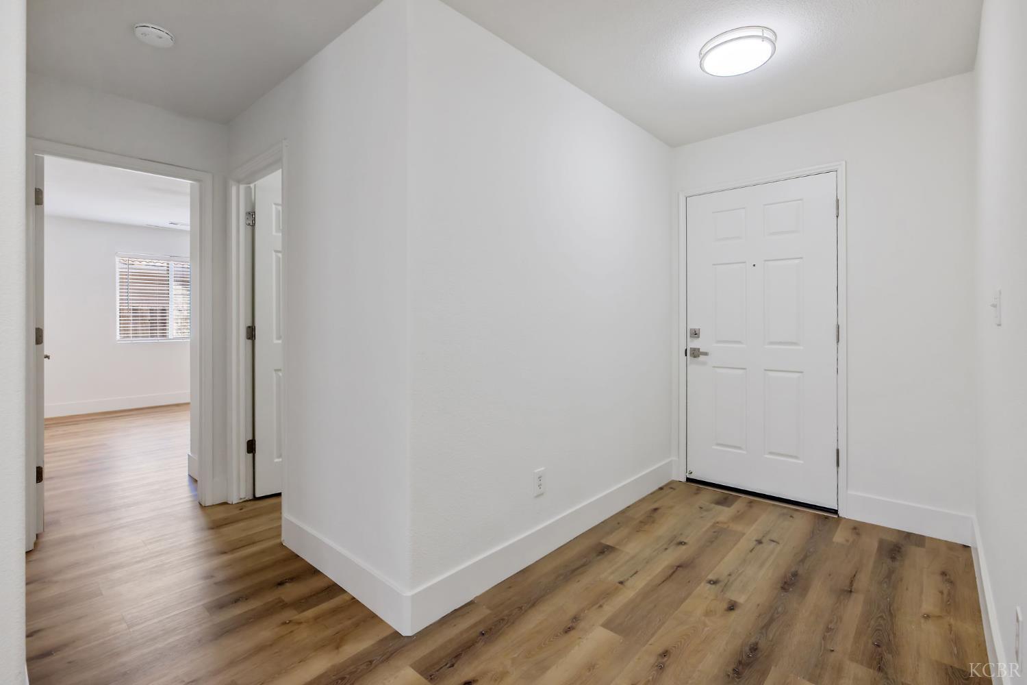 1882 Santa Maria Ave, Porterville, CA 93257