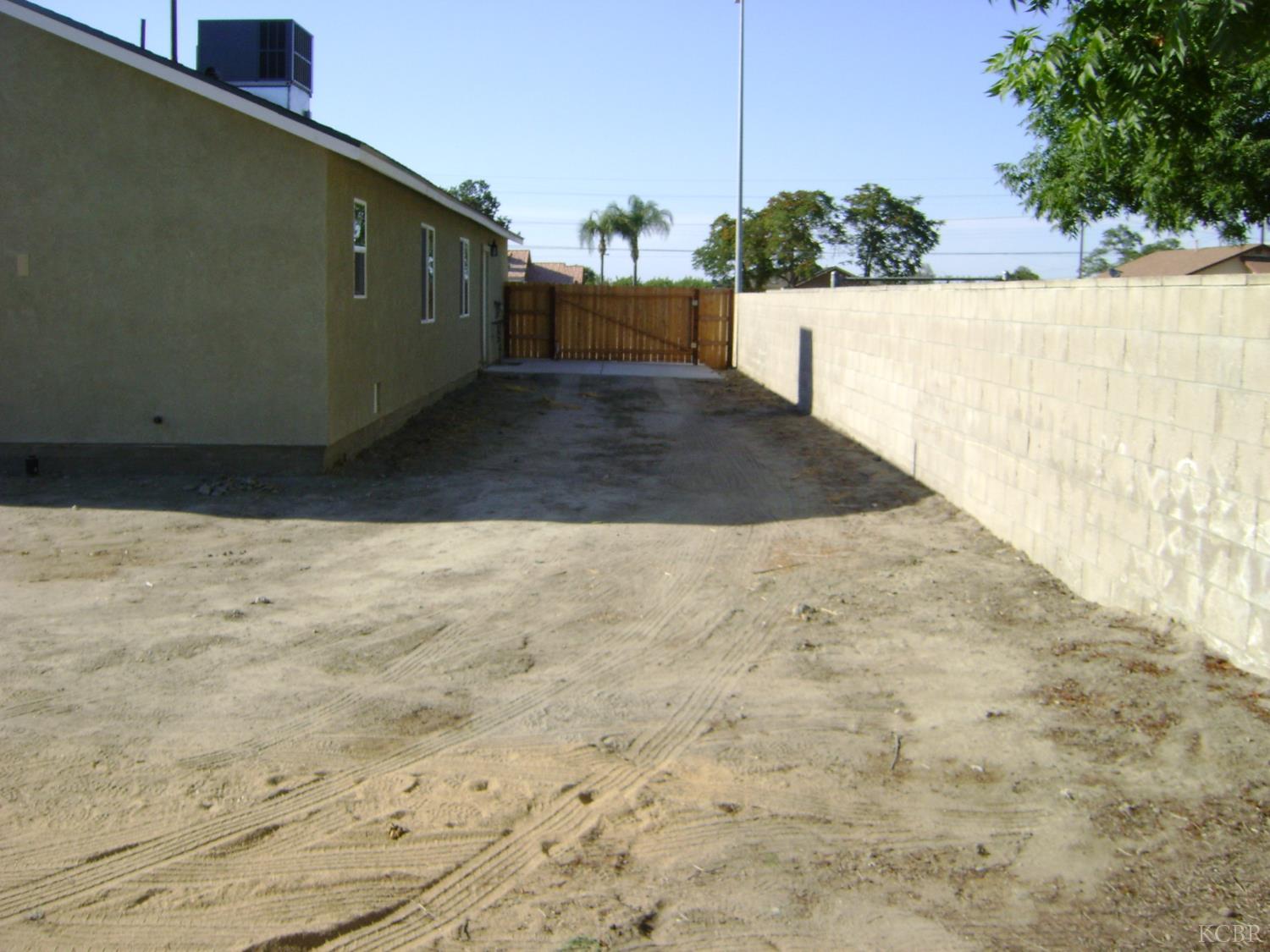 2615 Gable Ave, Corcoran, CA 93212