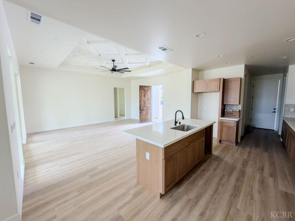 181 Grace Ct, Lemoore, CA 93245
