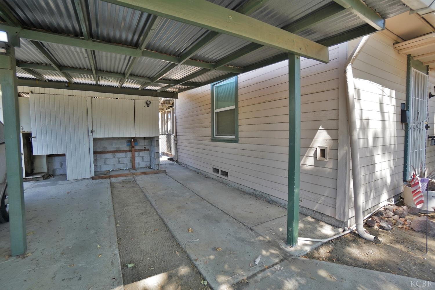 2307 N Valeria St N, Fresno, CA 93703