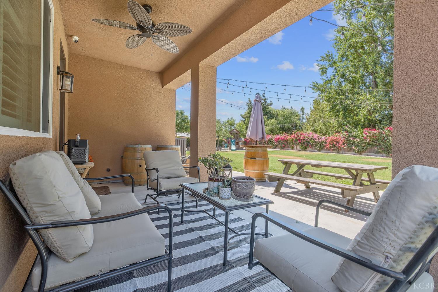 908 Tuscany Ct, Lemoore, CA 93245