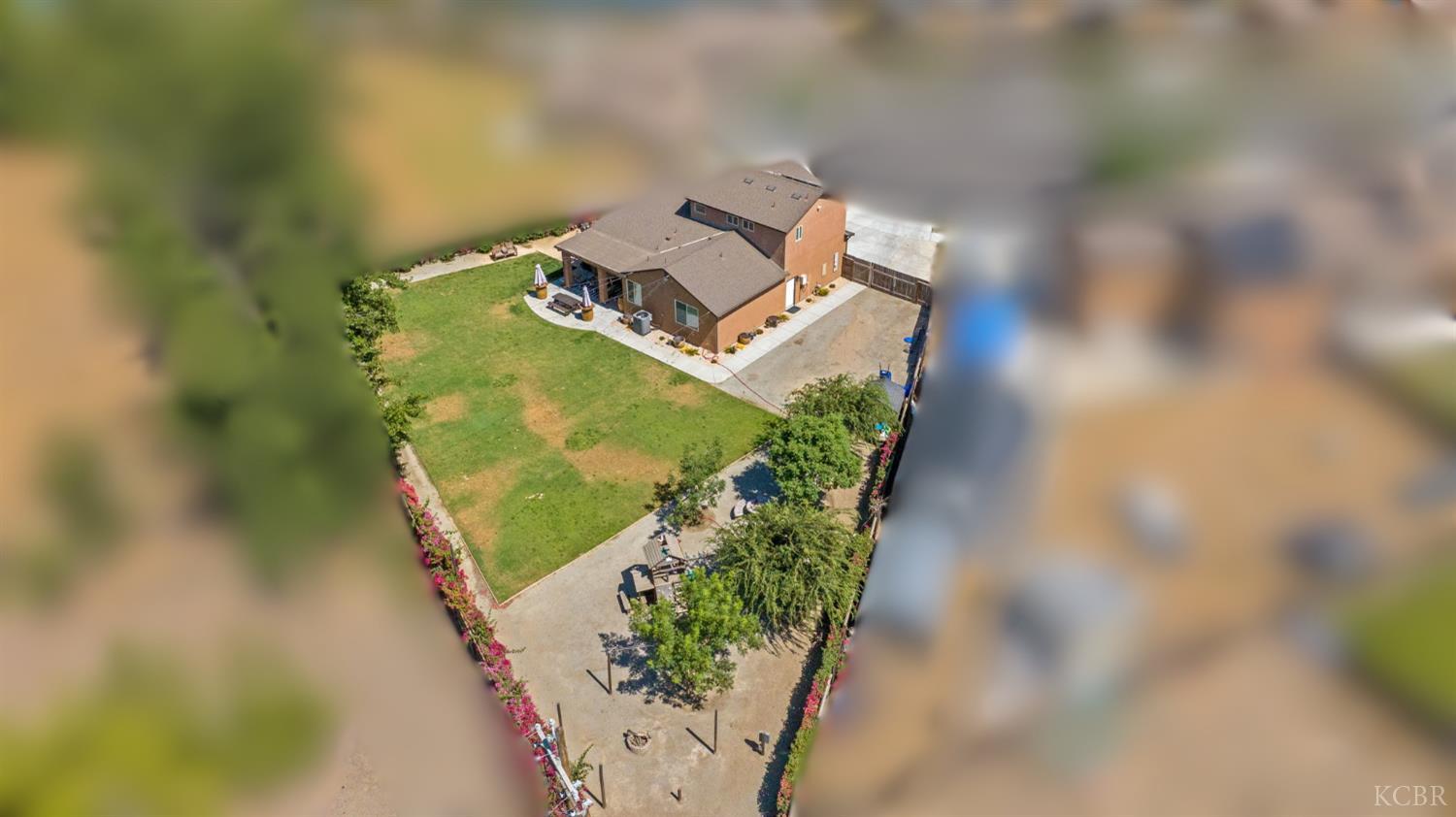 908 Tuscany Ct, Lemoore, CA 93245