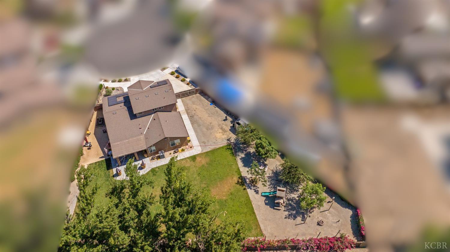 908 Tuscany Ct, Lemoore, CA 93245