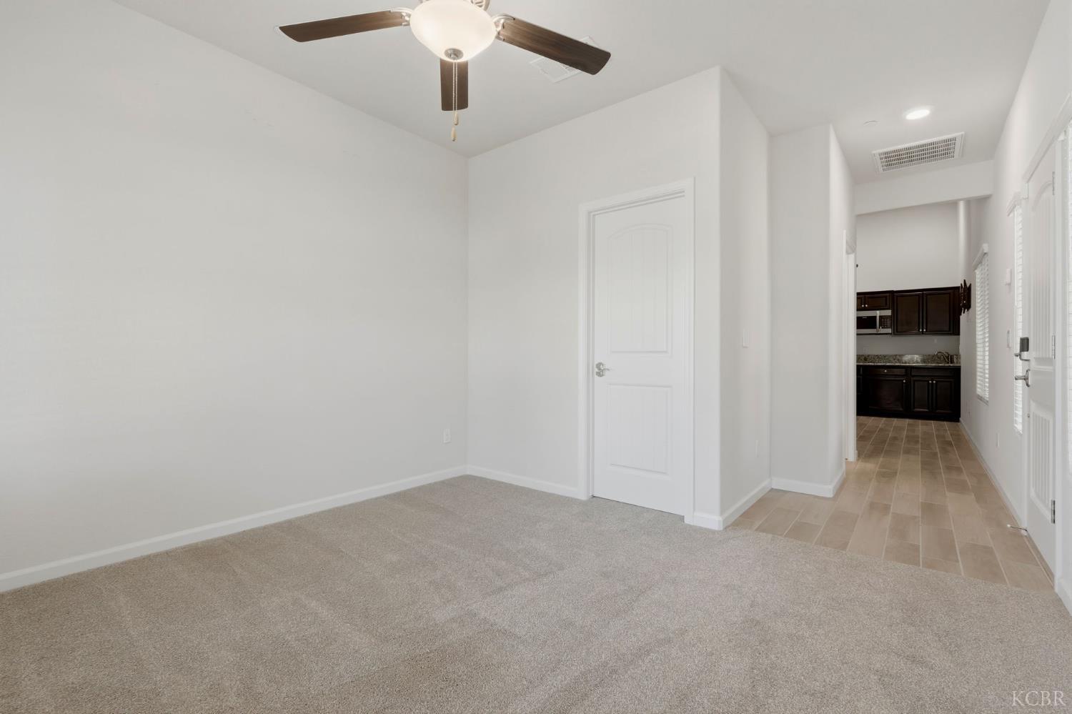 2025 Madeline Dr, Hanford, CA 93230