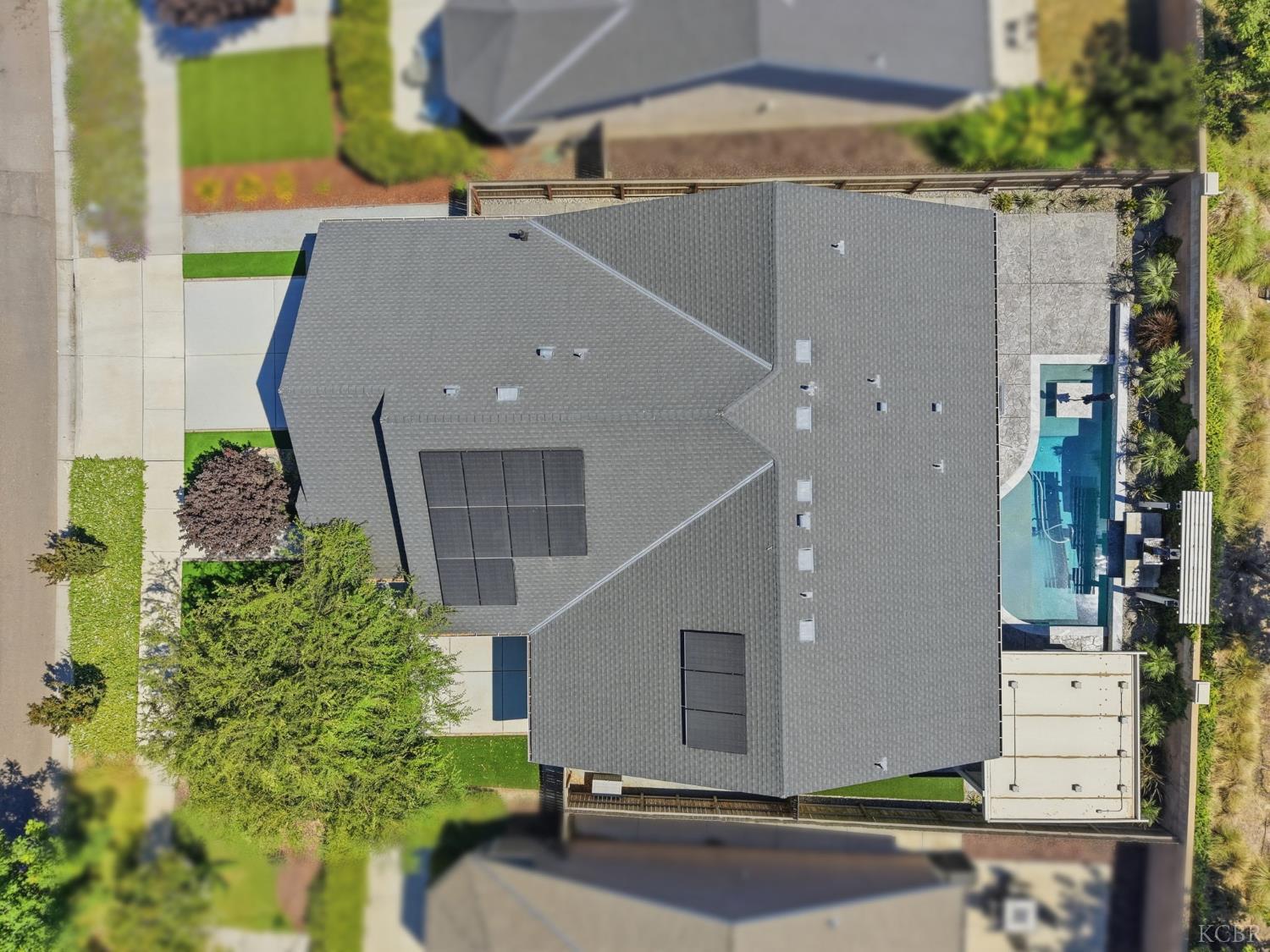 2025 Madeline Dr, Hanford, CA 93230