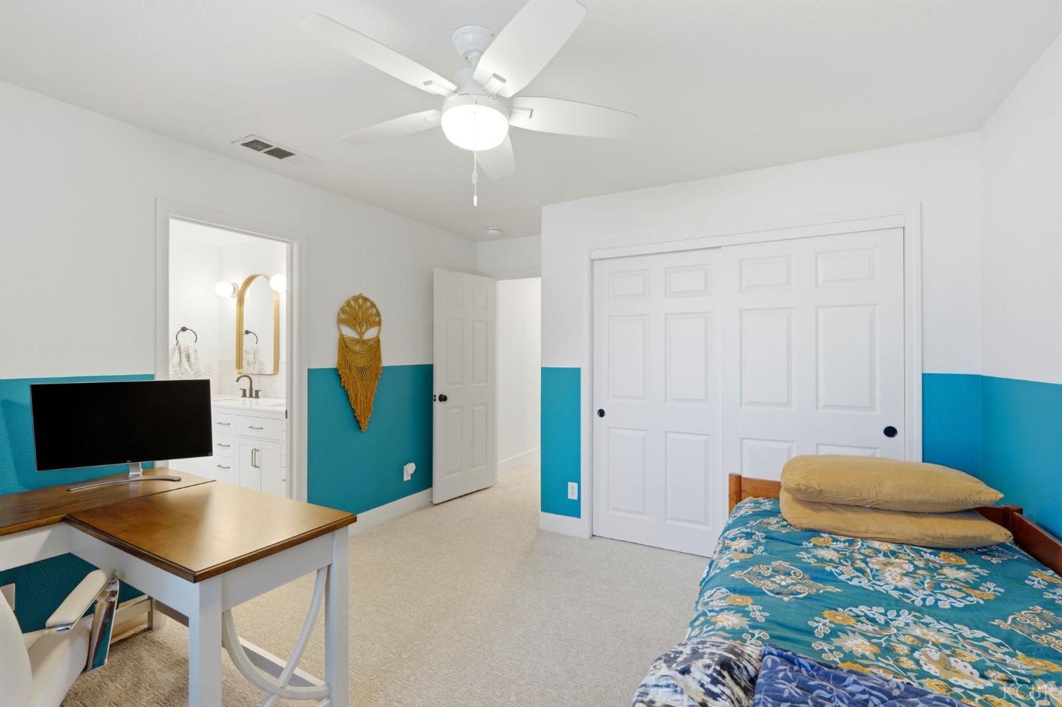 Open Photo