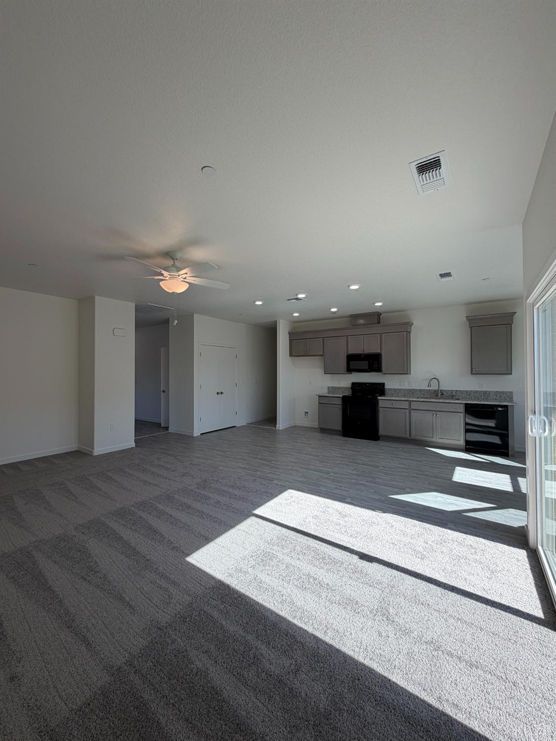 1684 Soto Ave, Corcoran, CA 93212