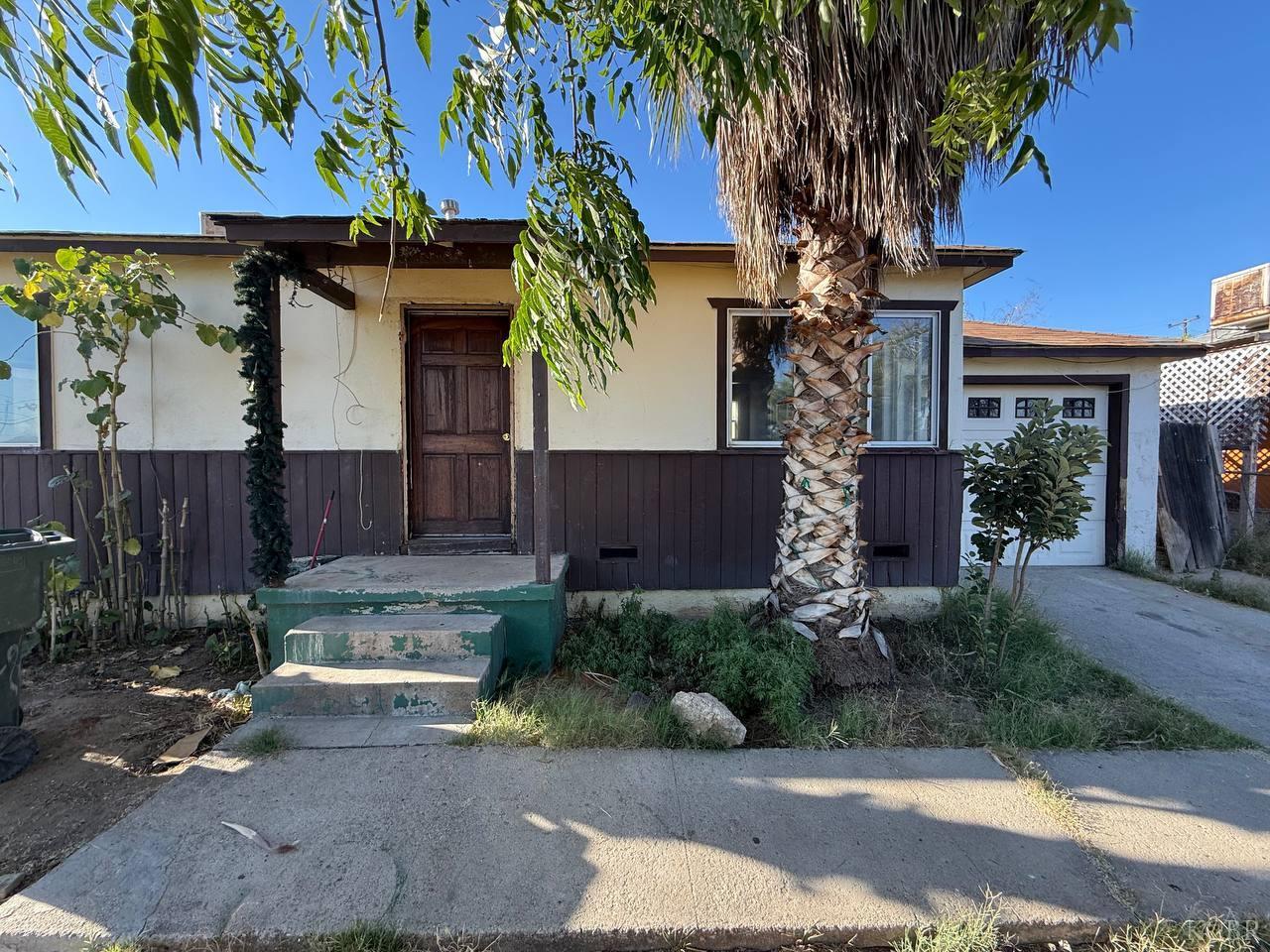 4504 Mesa Dr, Bakersfield, CA 93306