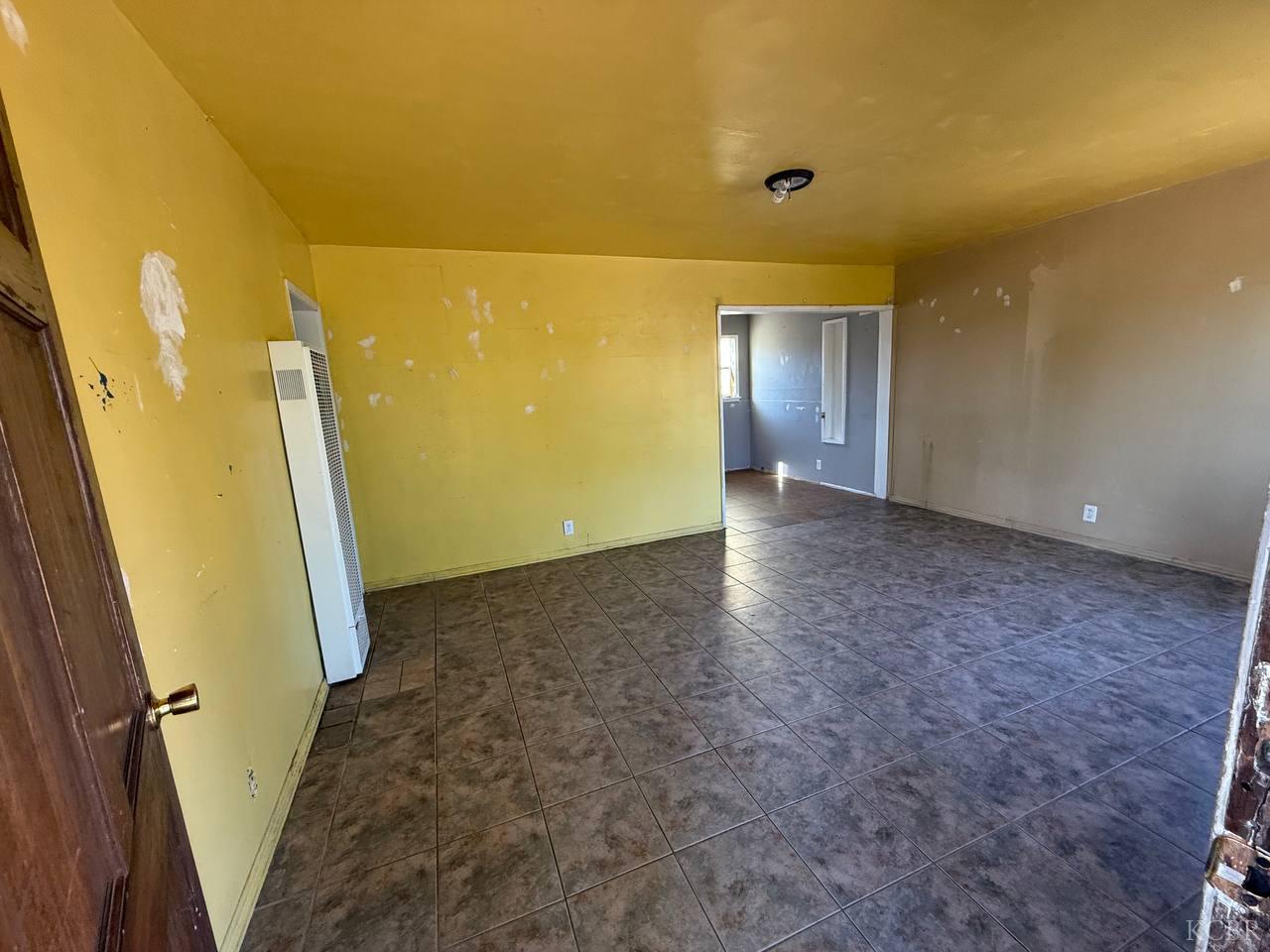 4504 Mesa Dr, Bakersfield, CA 93306