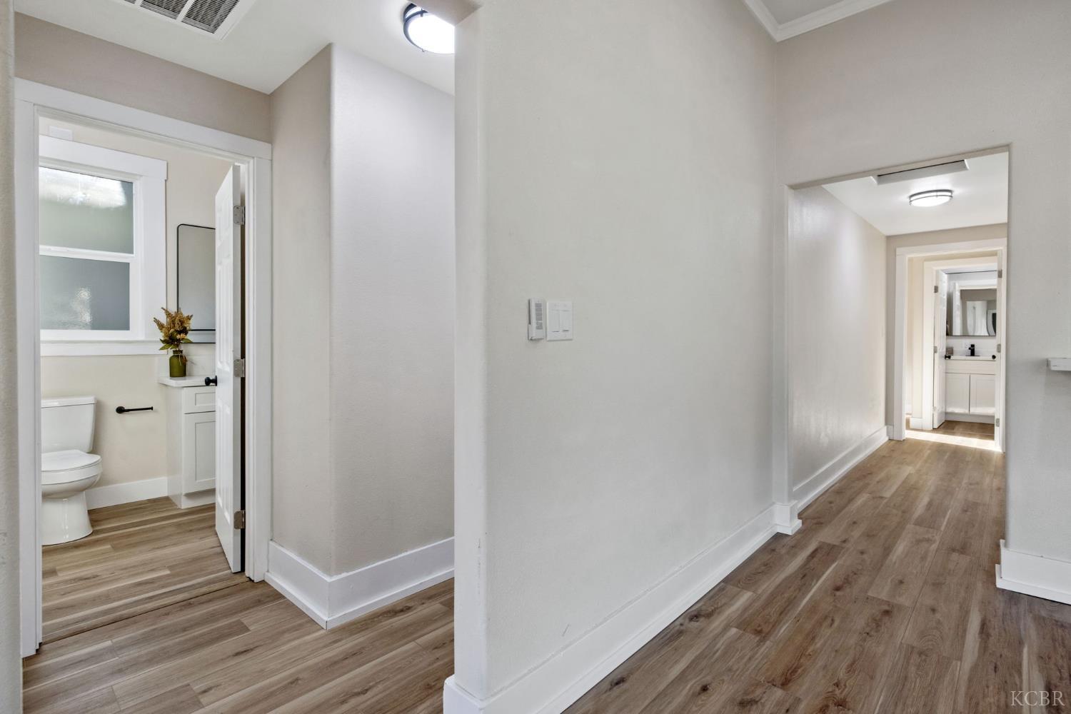 114 W Myrtle St, Hanford, CA 93230