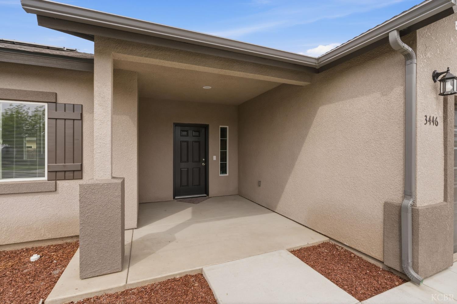 3446 E Grove Ave, Visalia, CA 93292