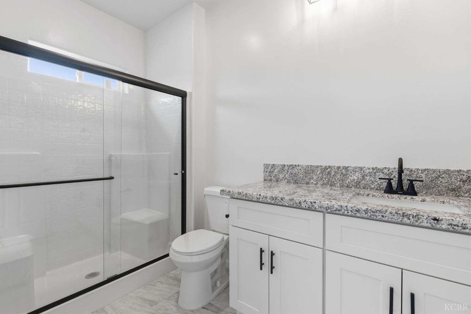 3446 E Grove Ave, Visalia, CA 93292