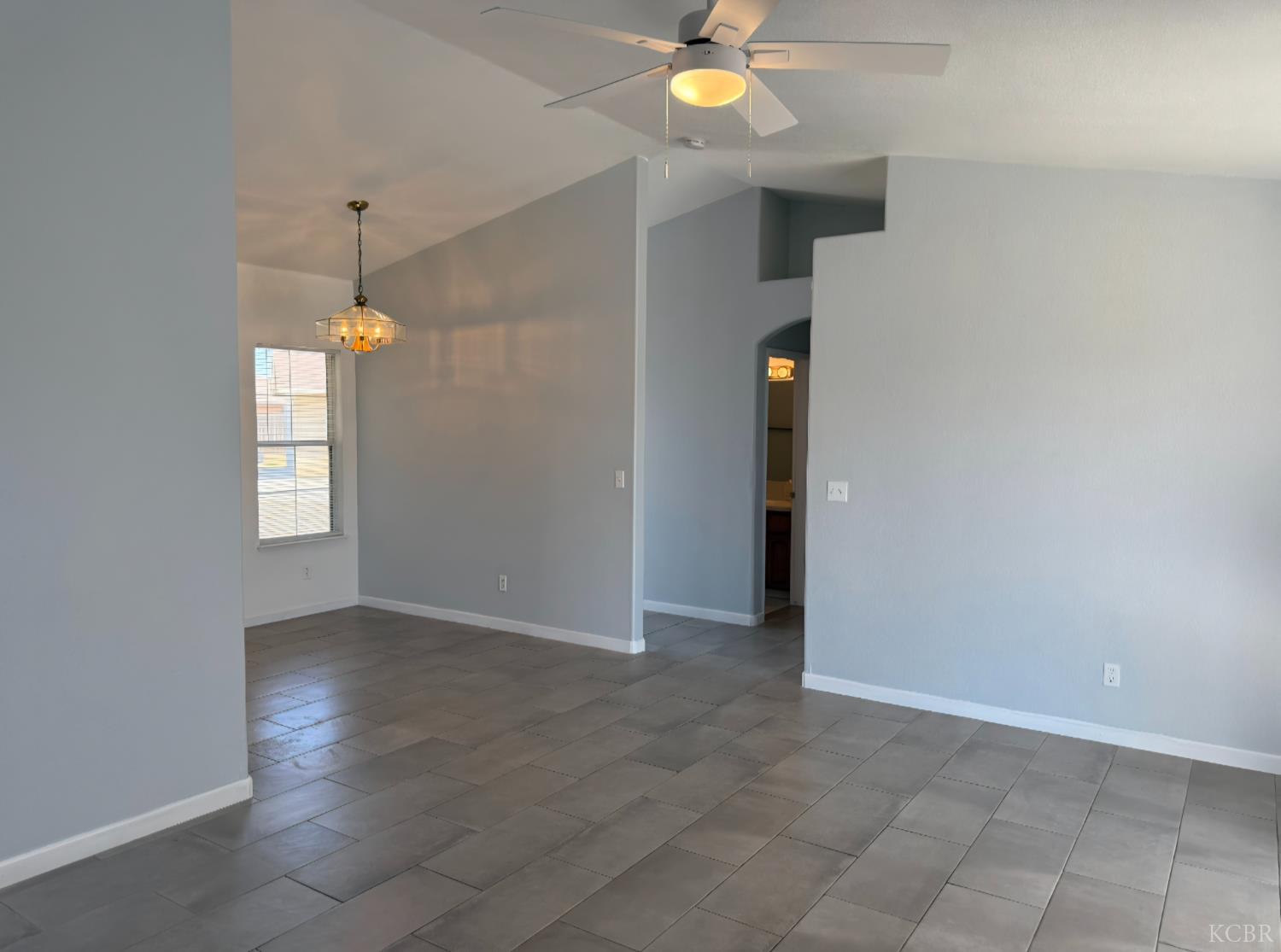 741 Madrid Ct, Lemoore, CA 93245