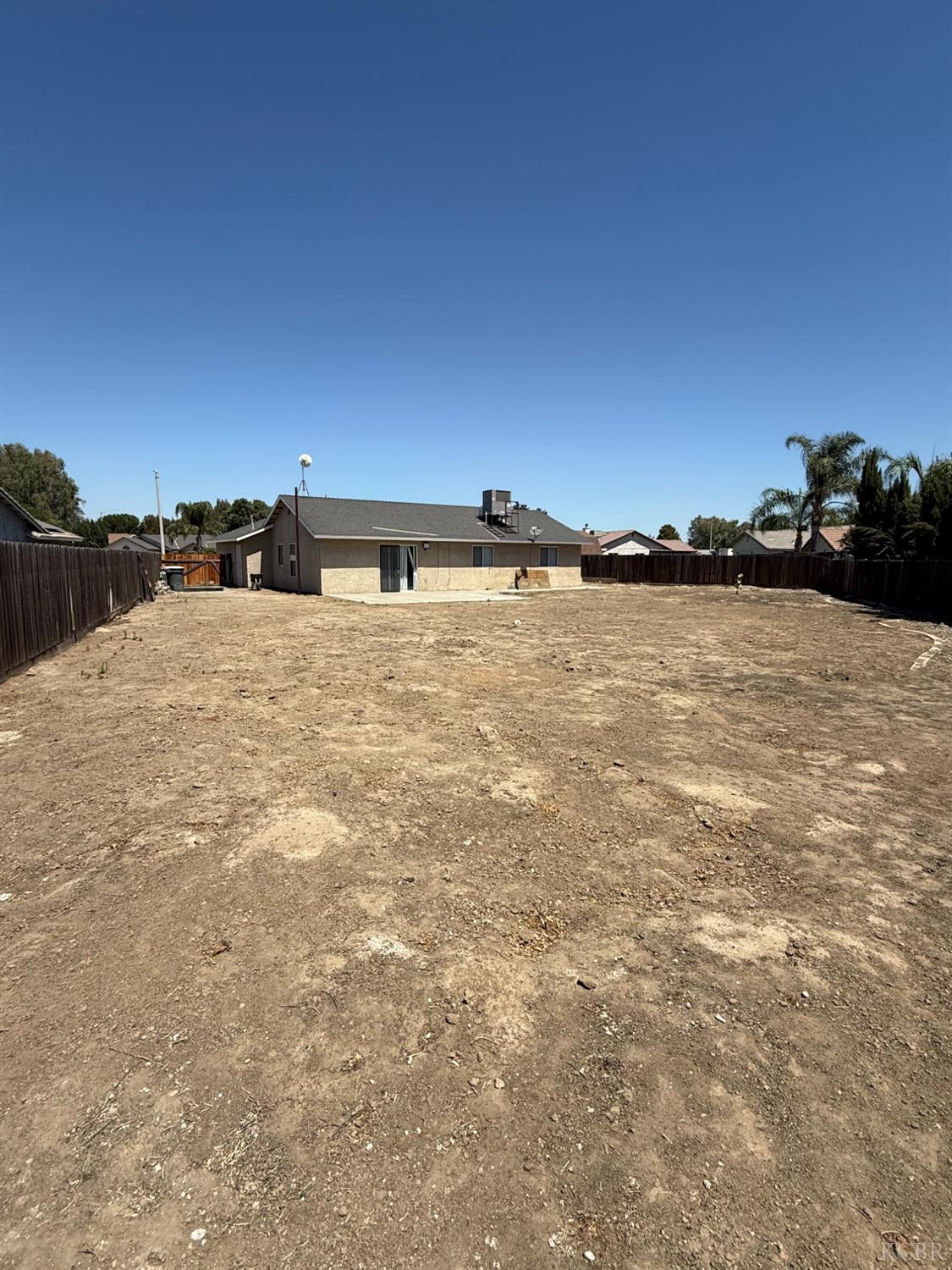 741 Madrid Ct, Lemoore, CA 93245