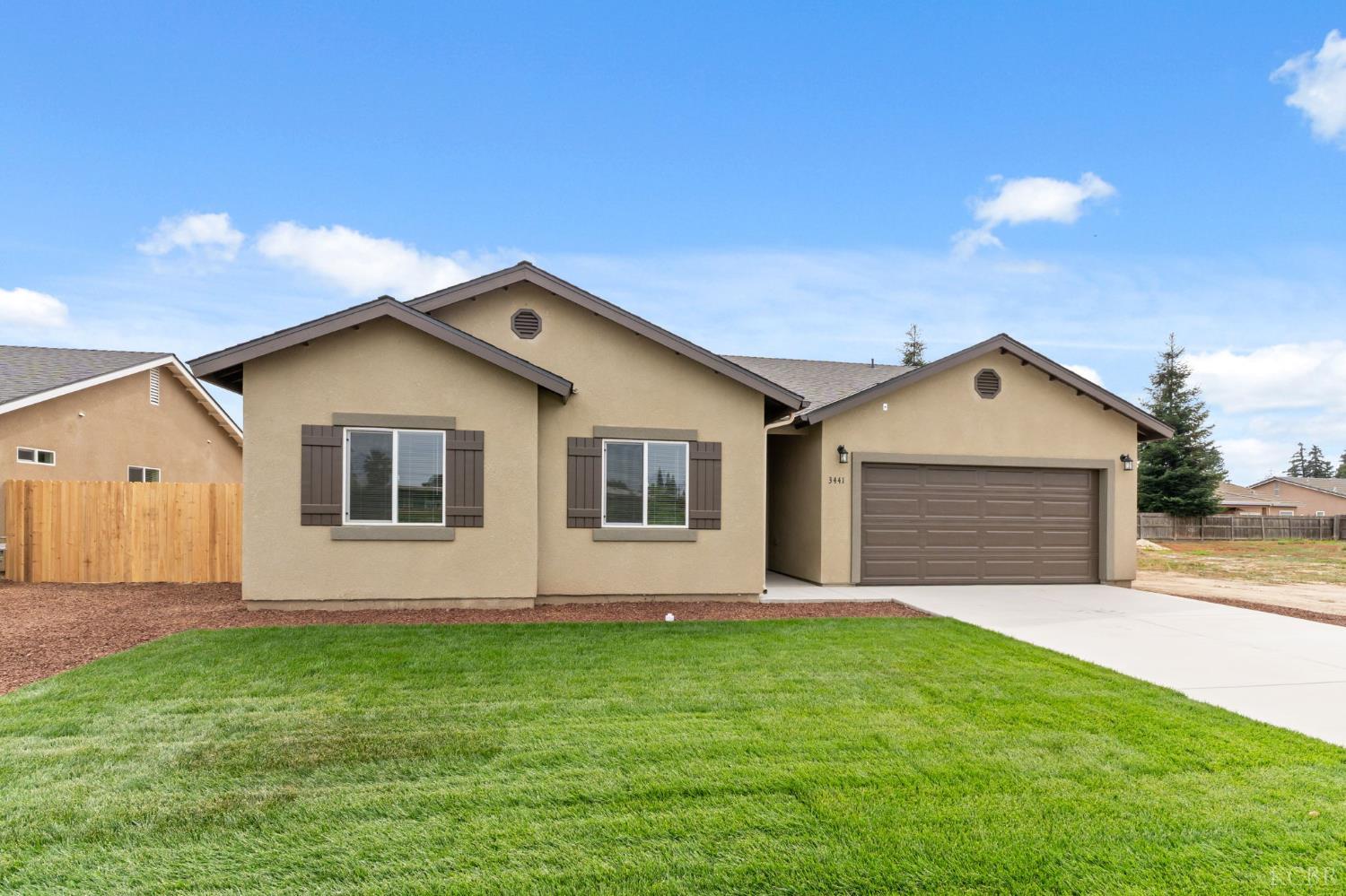3441 E Douglas Ave, Visalia, CA 93292