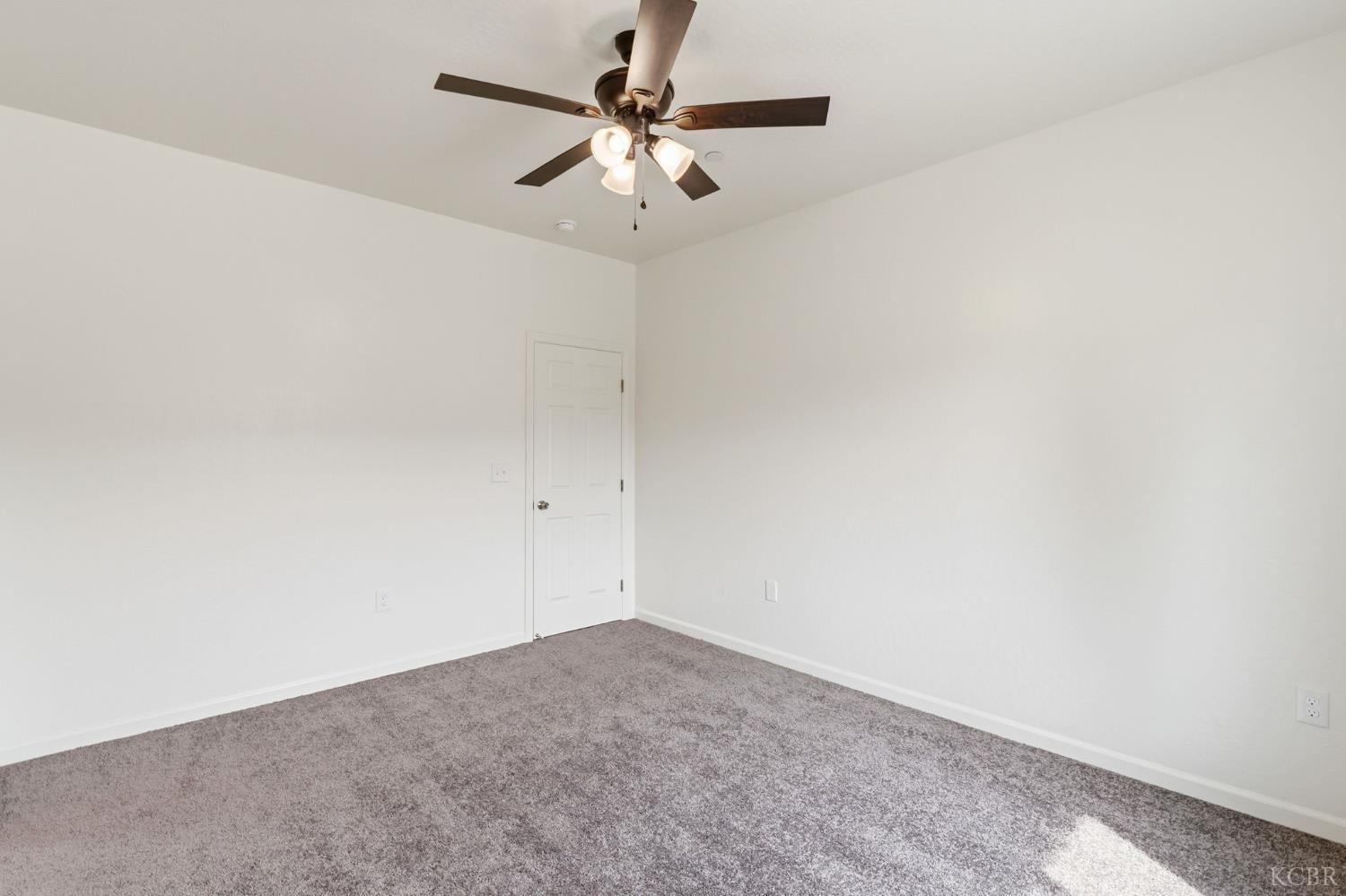 3441 E Douglas Ave, Visalia, CA 93292