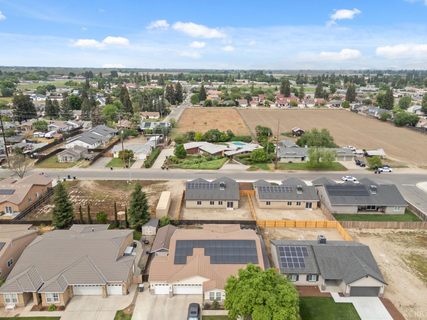 3441 E Douglas Ave, Visalia, CA 93292