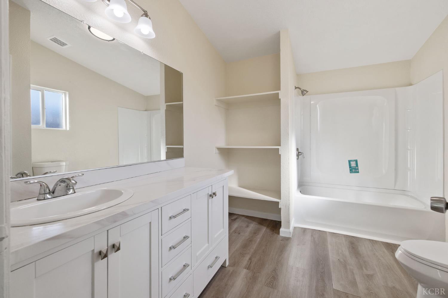 36581 Acorn Ave, Huron, CA 93234