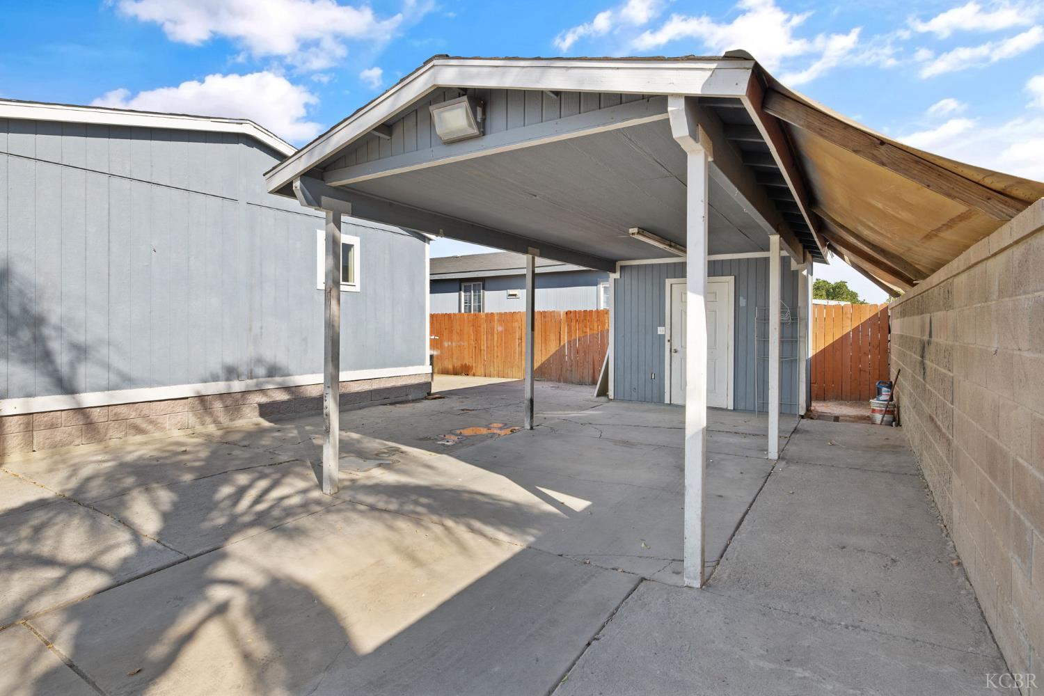 36581 Acorn Ave, Huron, CA 93234