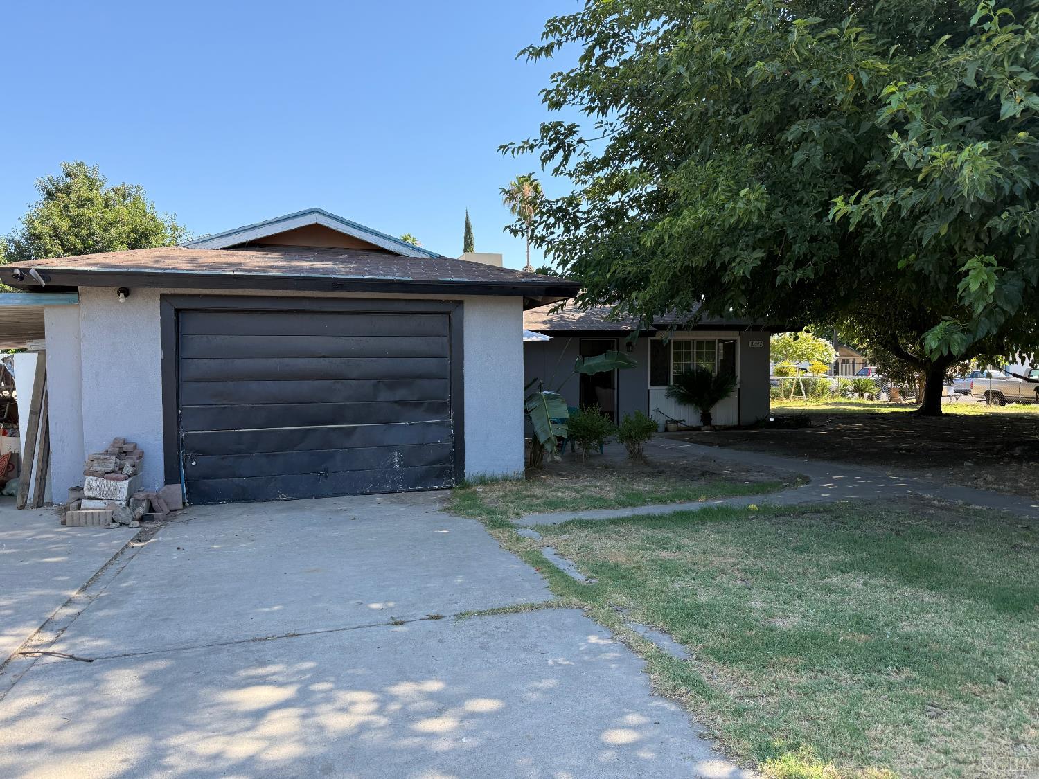 10642 E Fantz Ave, Del Rey, CA 93616
