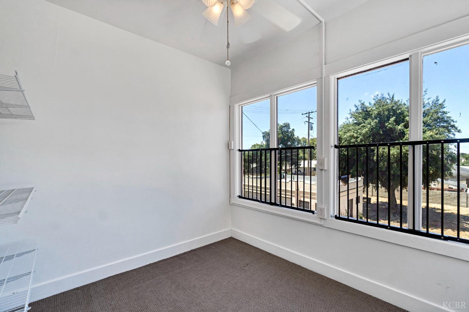 1630 N Irwin St, Hanford, CA 93230