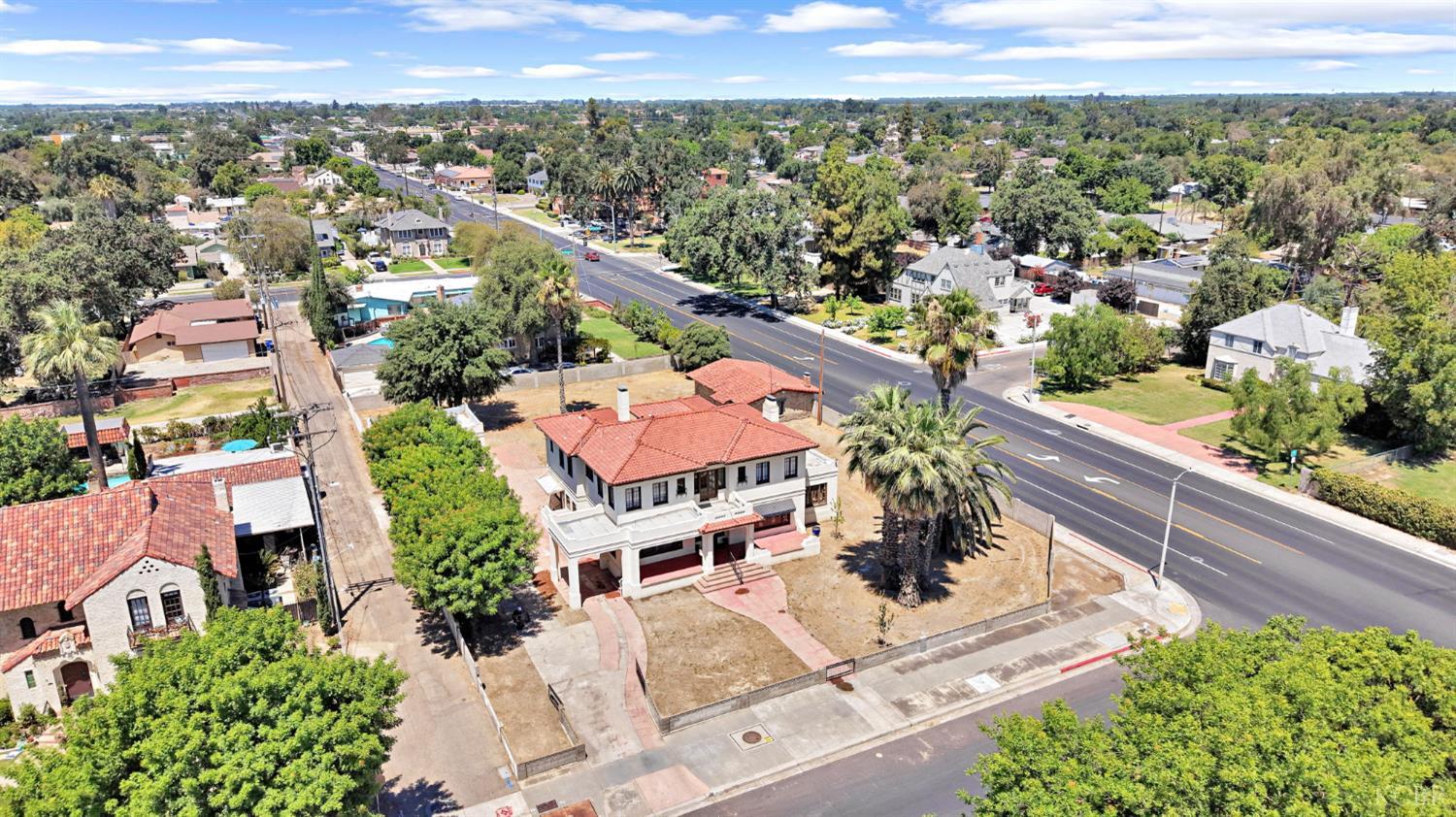 1630 N Irwin St, Hanford, CA 93230