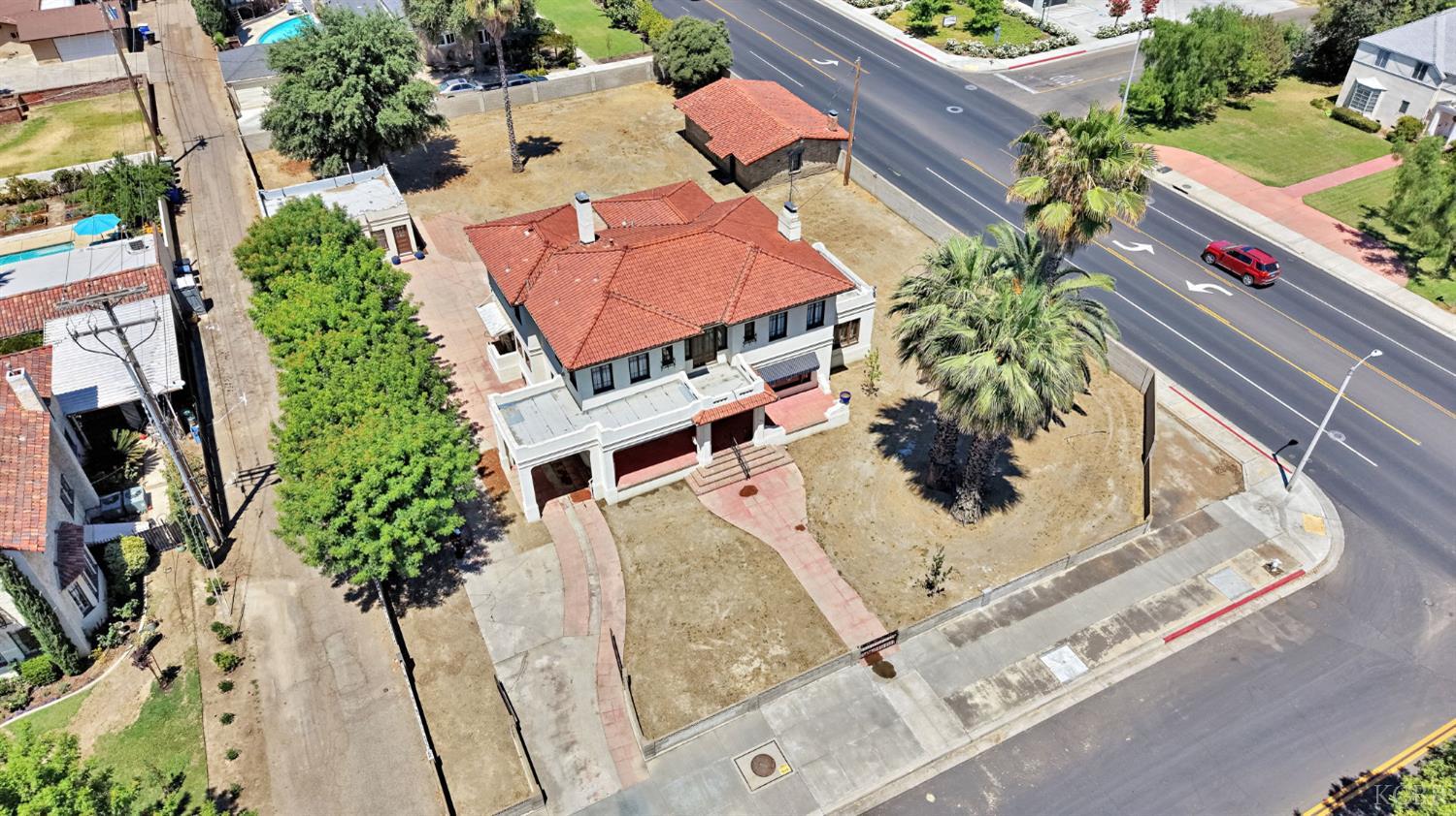 1630 N Irwin St, Hanford, CA 93230