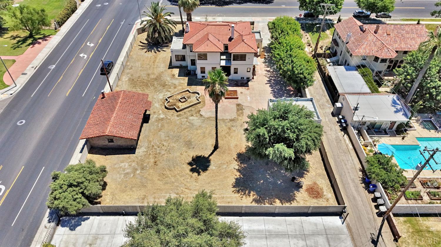 1630 N Irwin St, Hanford, CA 93230