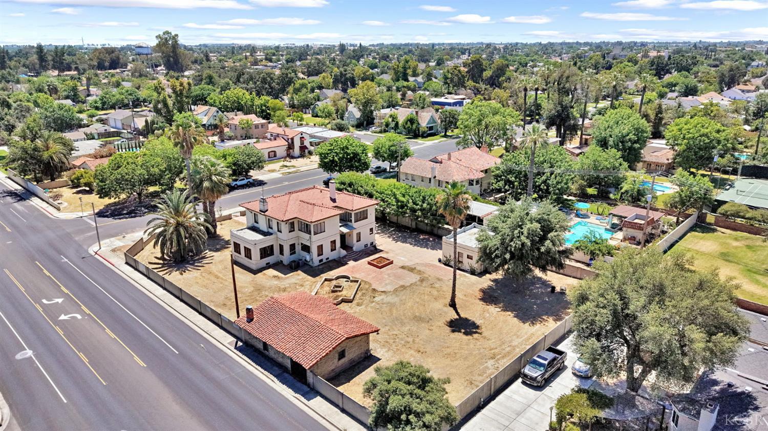 1630 N Irwin St, Hanford, CA 93230