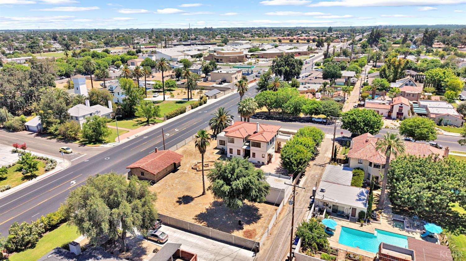 1630 N Irwin St, Hanford, CA 93230