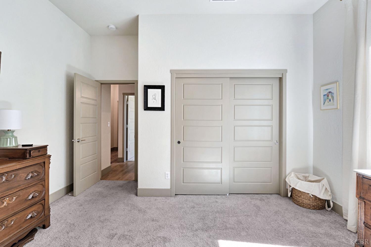 2362 W Andrew Ln, Hanford, CA 93230