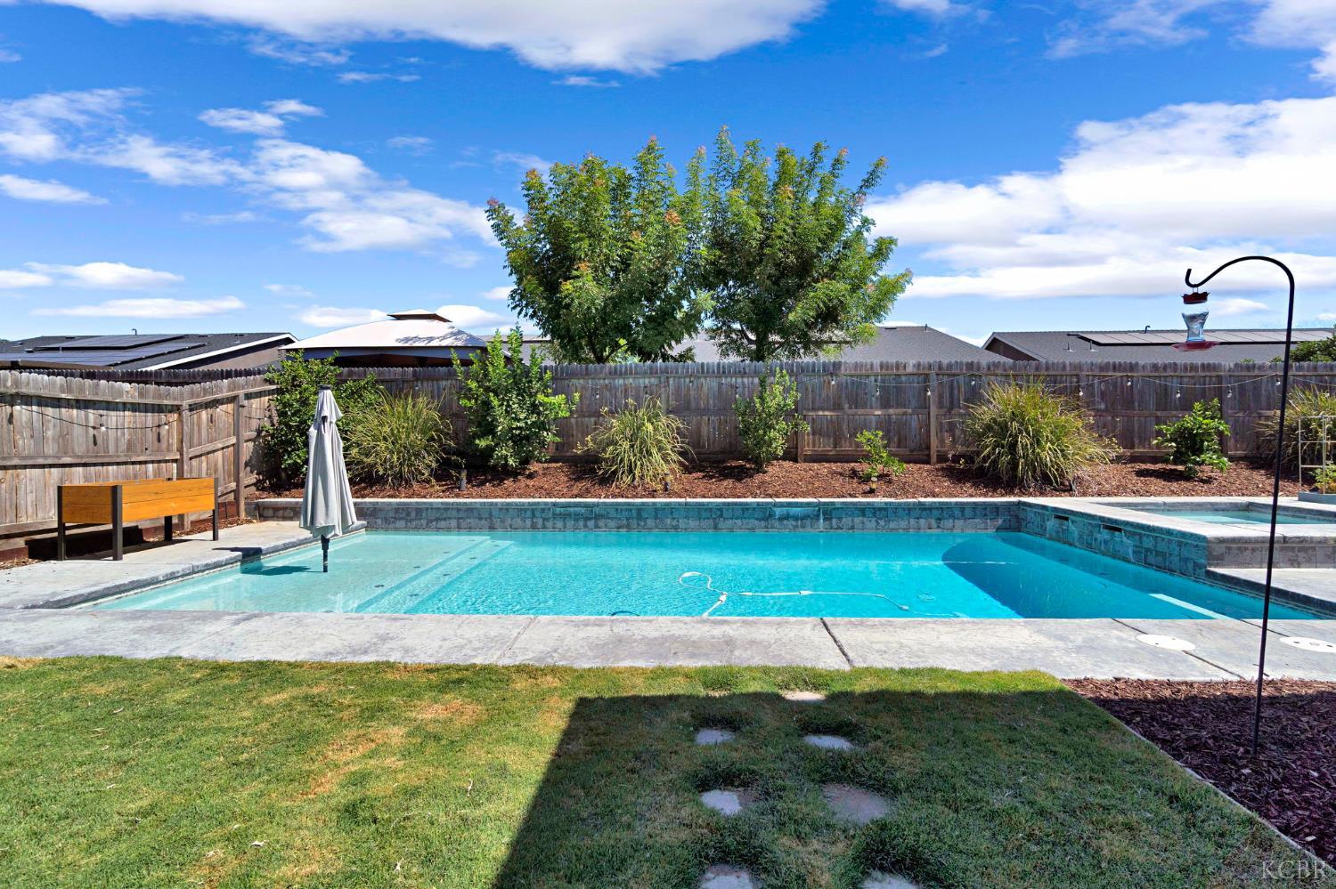 2362 W Andrew Ln, Hanford, CA 93230
