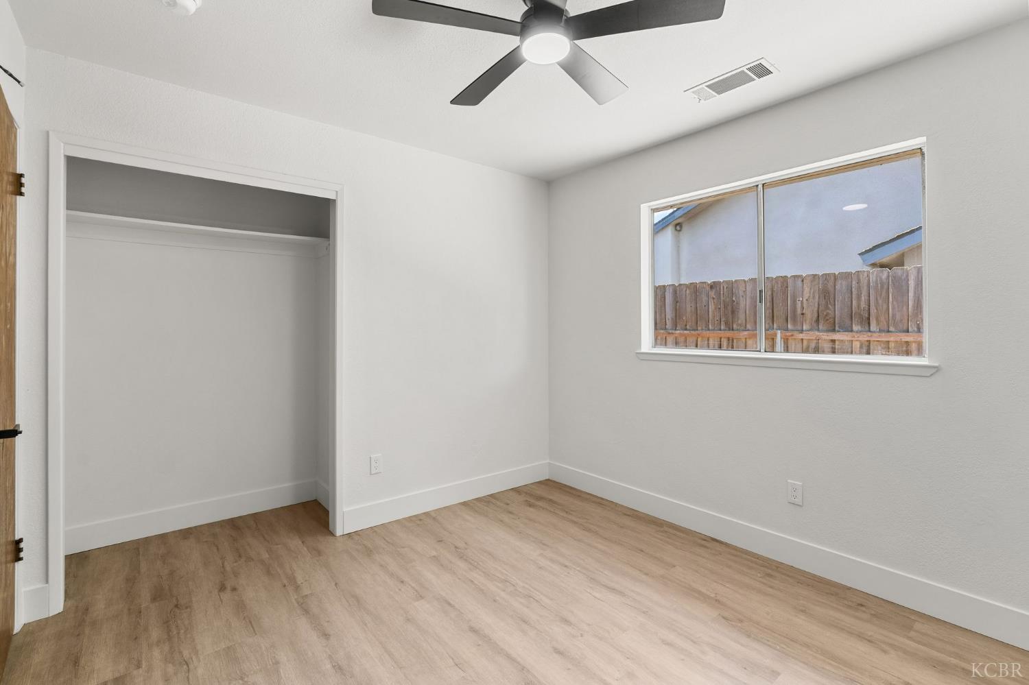 2500 N Charter Oak Ct, Visalia, CA 93292