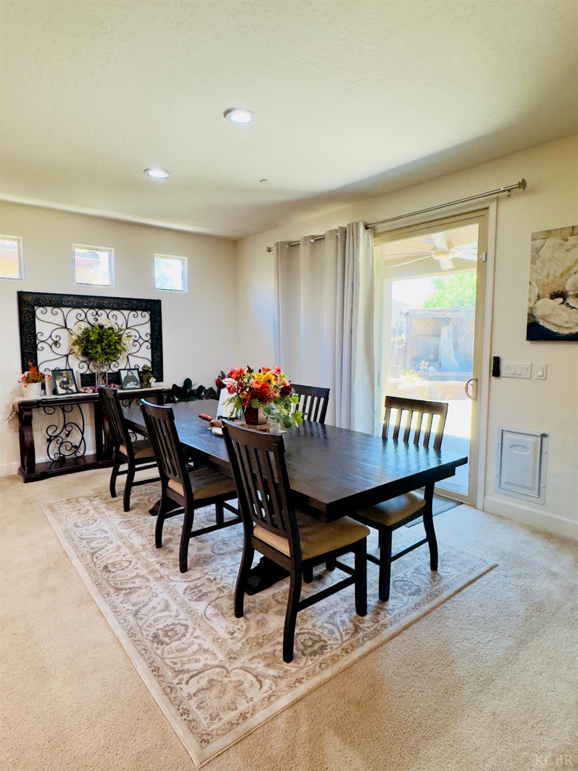 1849 W Porter Ave, Visalia, CA 93291