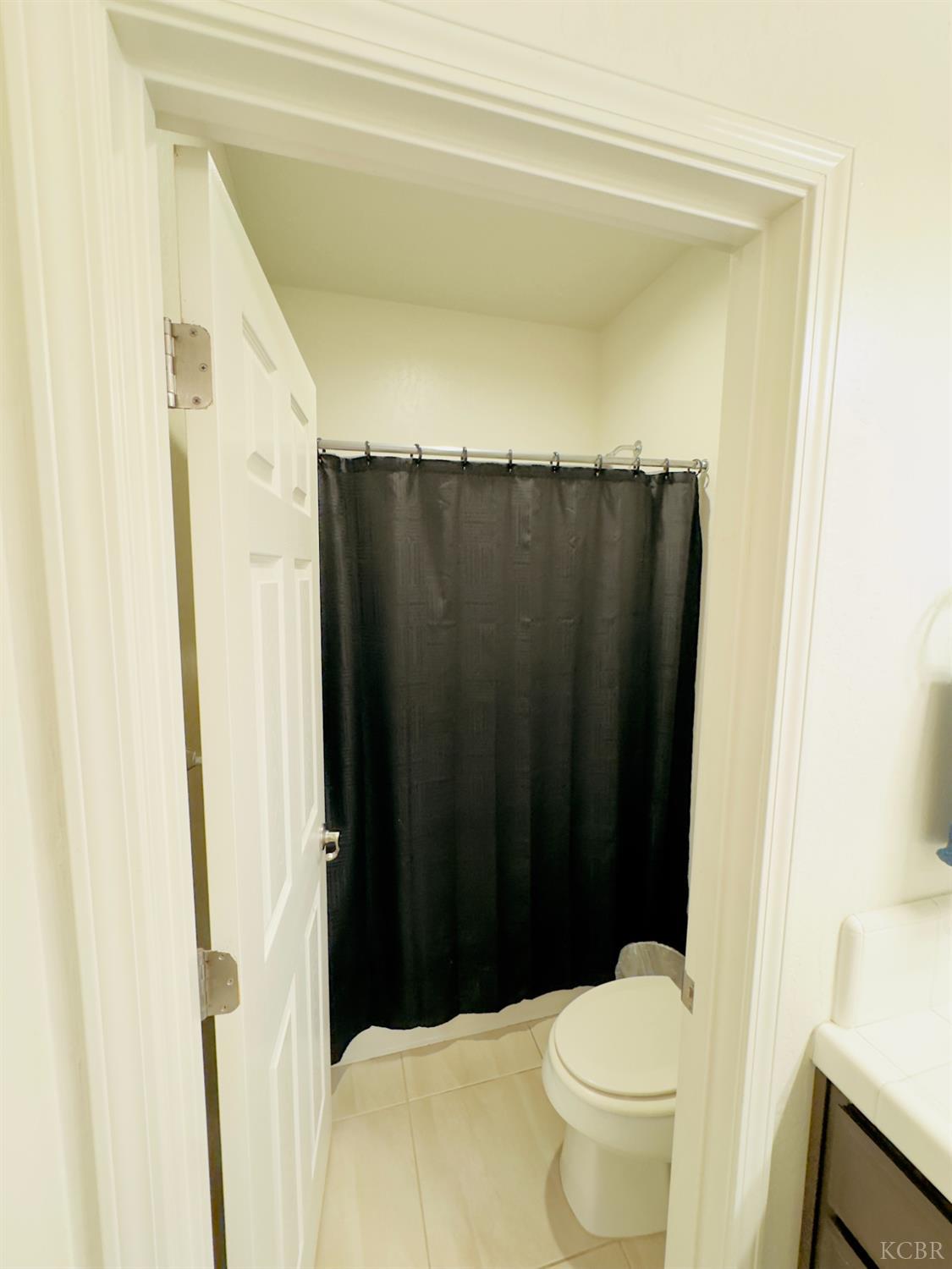 1849 W Porter Ave, Visalia, CA 93291