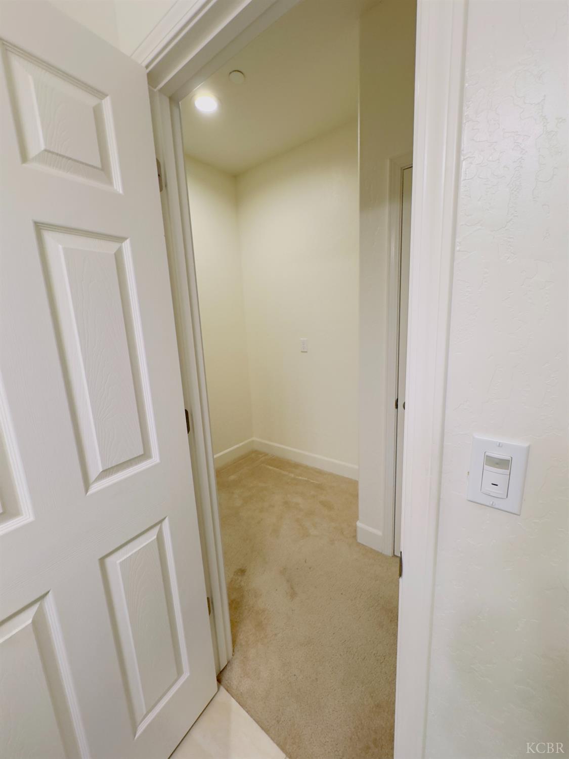 1849 W Porter Ave, Visalia, CA 93291