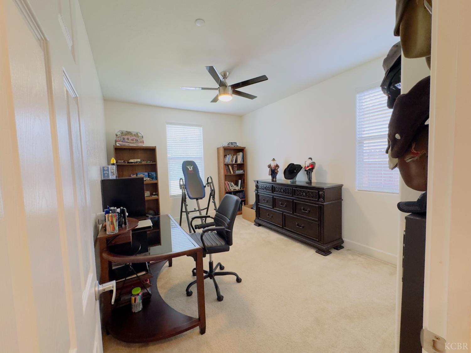 1849 W Porter Ave, Visalia, CA 93291