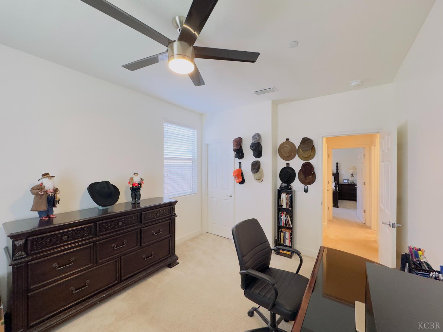 1849 W Porter Ave, Visalia, CA 93291