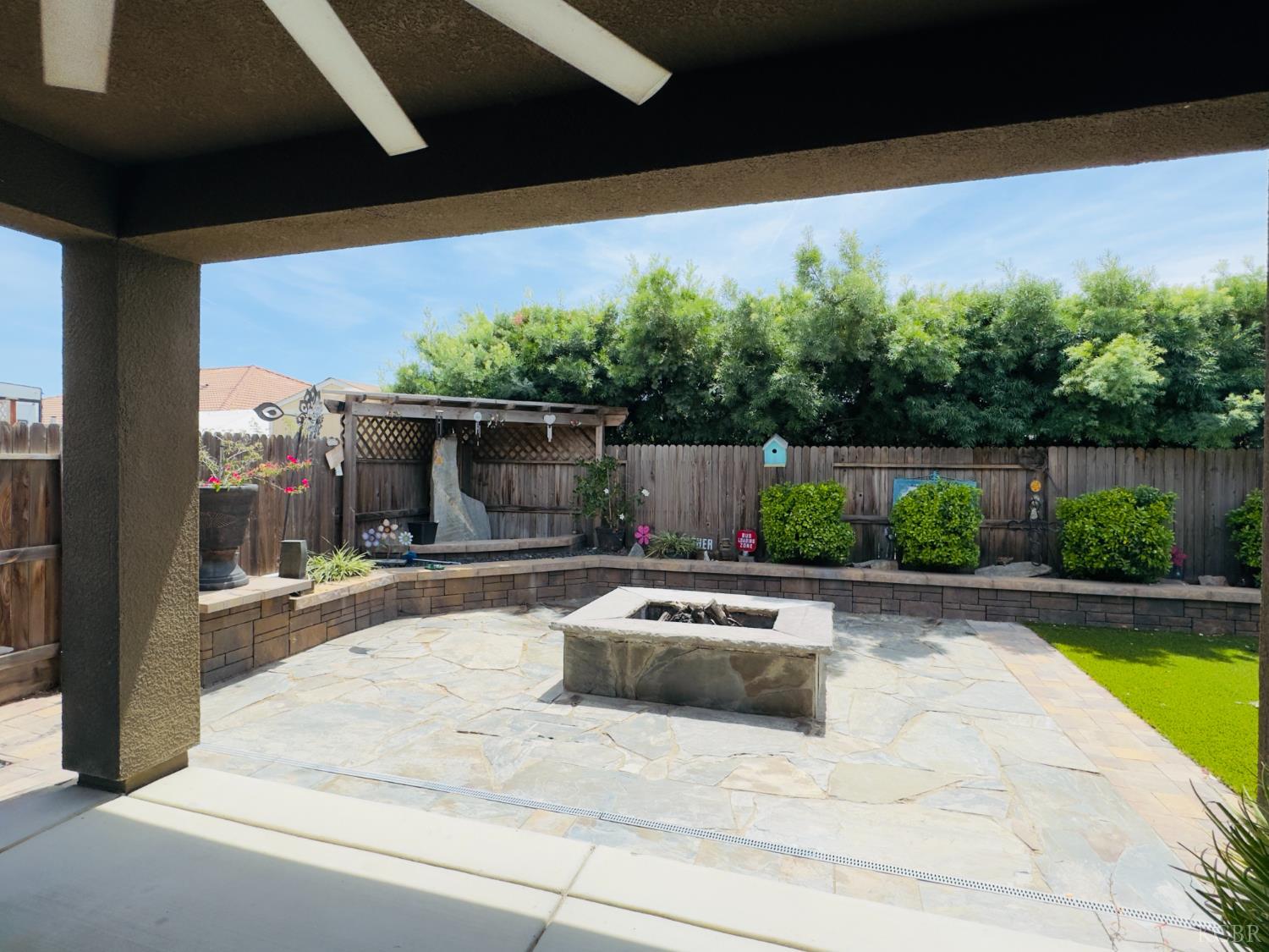 1849 W Porter Ave, Visalia, CA 93291