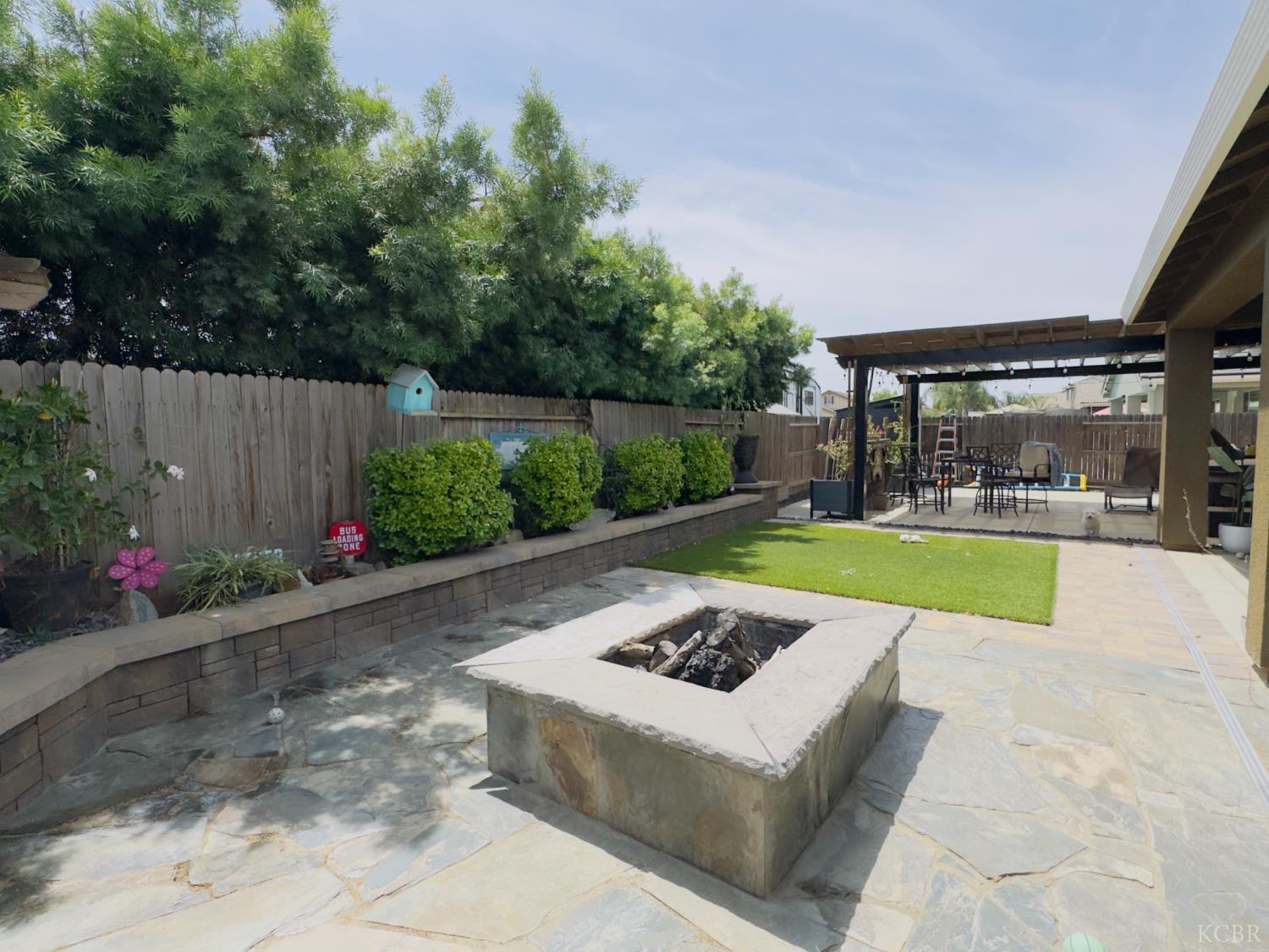 1849 W Porter Ave, Visalia, CA 93291