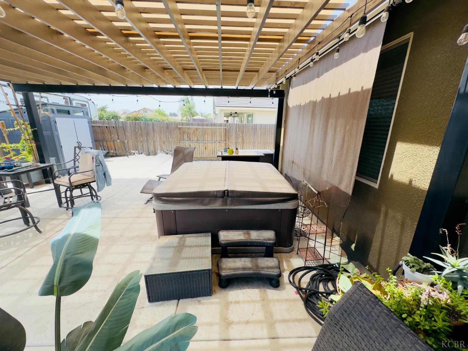 1849 W Porter Ave, Visalia, CA 93291