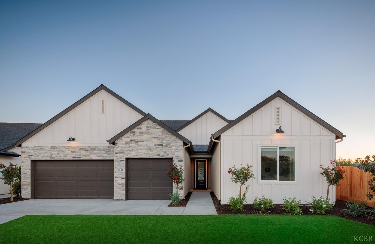 1631 AE 95 S Sable Pl, Hanford, CA 93230