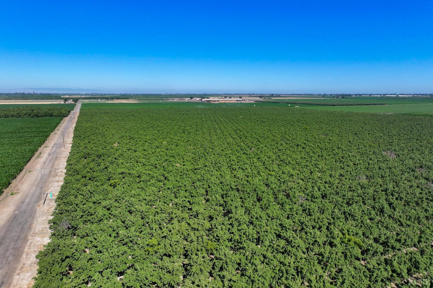 14056 Elgin Ave, Hanford, CA 93230