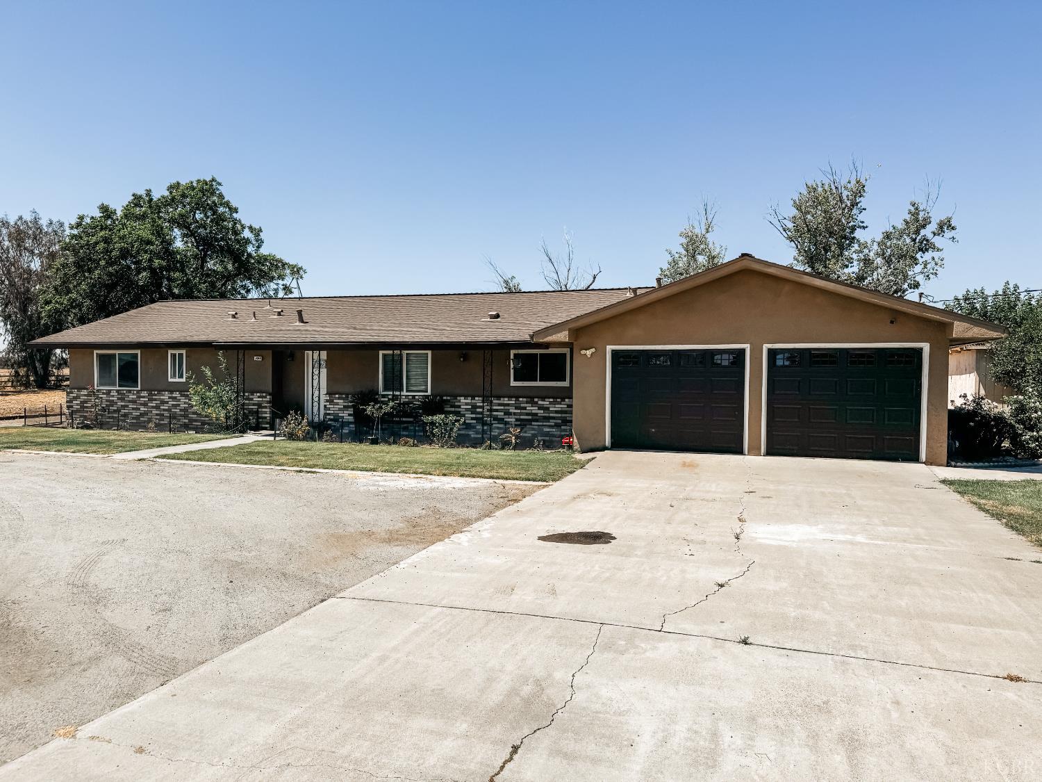 18240 Jackson Ave, Lemoore, CA 93245