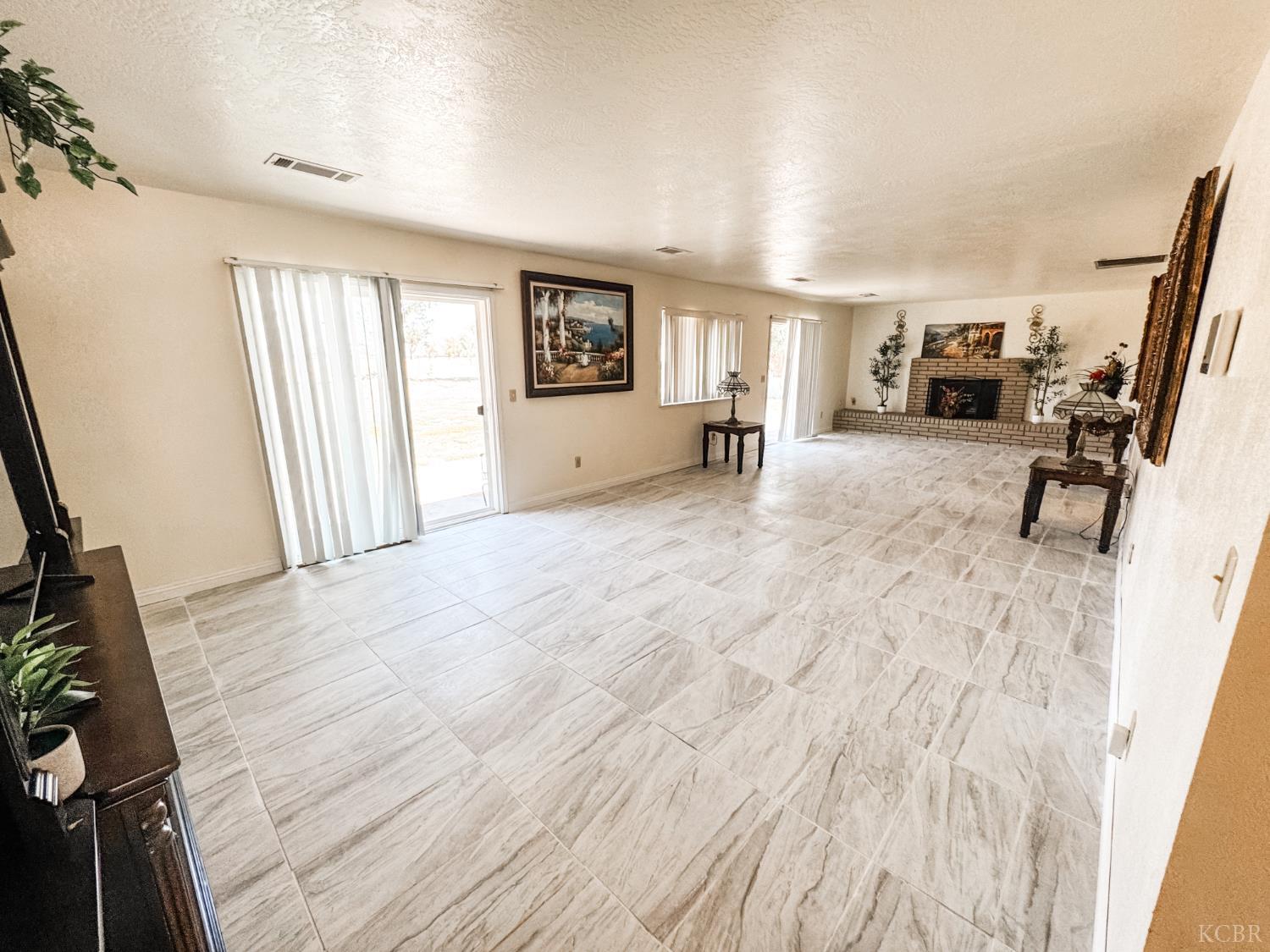 18240 Jackson Ave, Lemoore, CA 93245