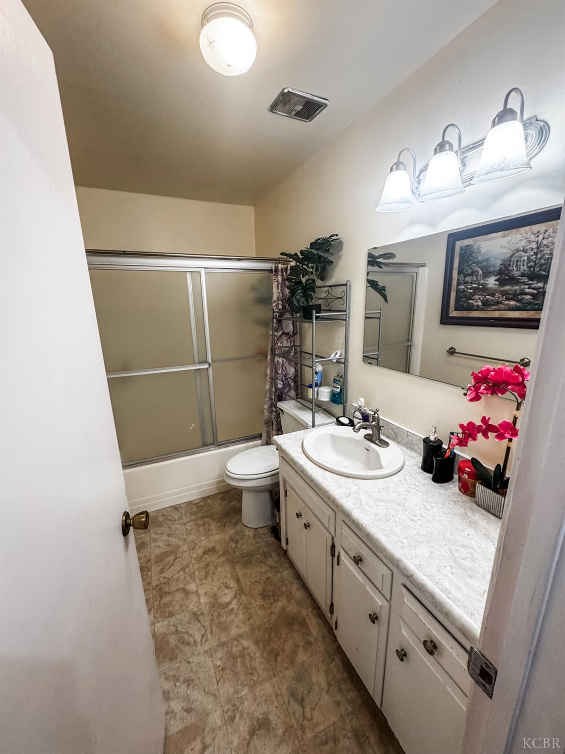 18240 Jackson Ave, Lemoore, CA 93245