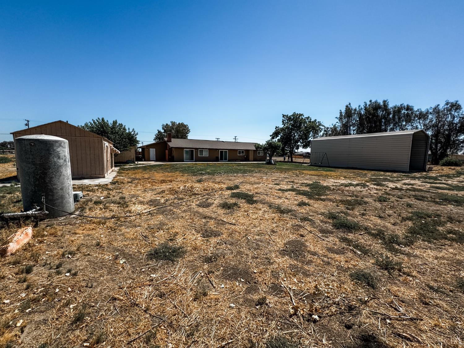 18240 Jackson Ave, Lemoore, CA 93245
